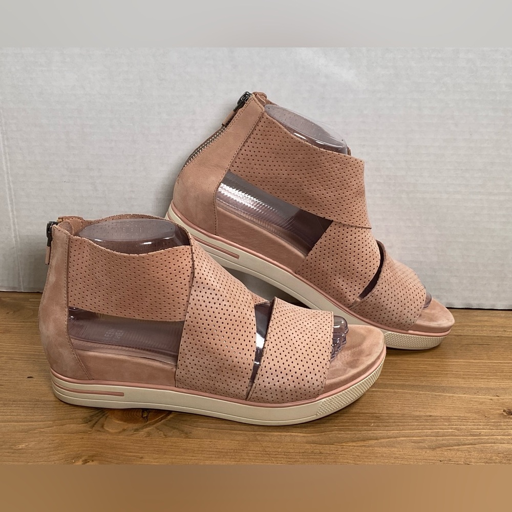 Eileen Fisher Sandals Women’s 8 Criss Cross Straps Brown Suede Leather Platform